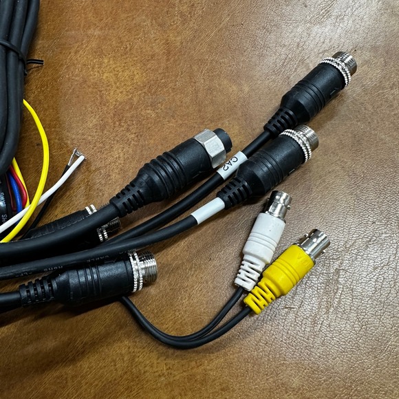 Lot of Assorted‎ Cables Various Plugs - Picture 3 of 10